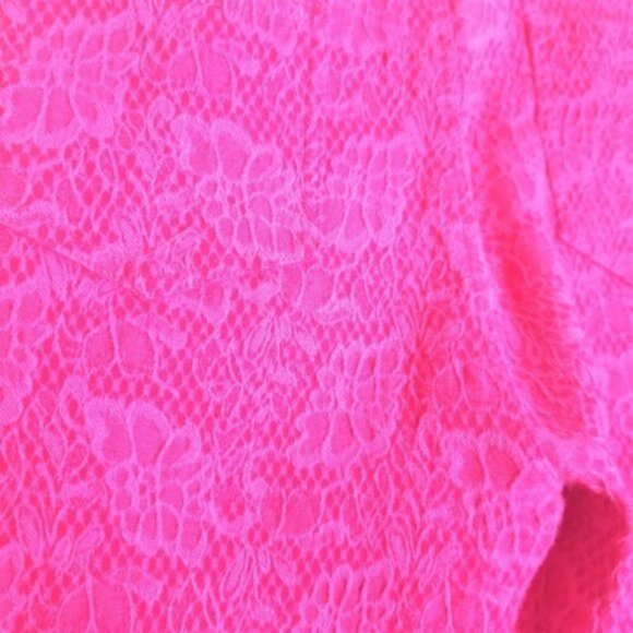4/$25 Heliae Pink Lace Cropped Stretch Pants - Picture 3 of 5